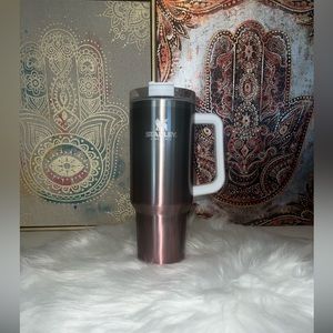 CHAMPAGNE OMBRÉ STANLEY OG 40oz QUENCHER